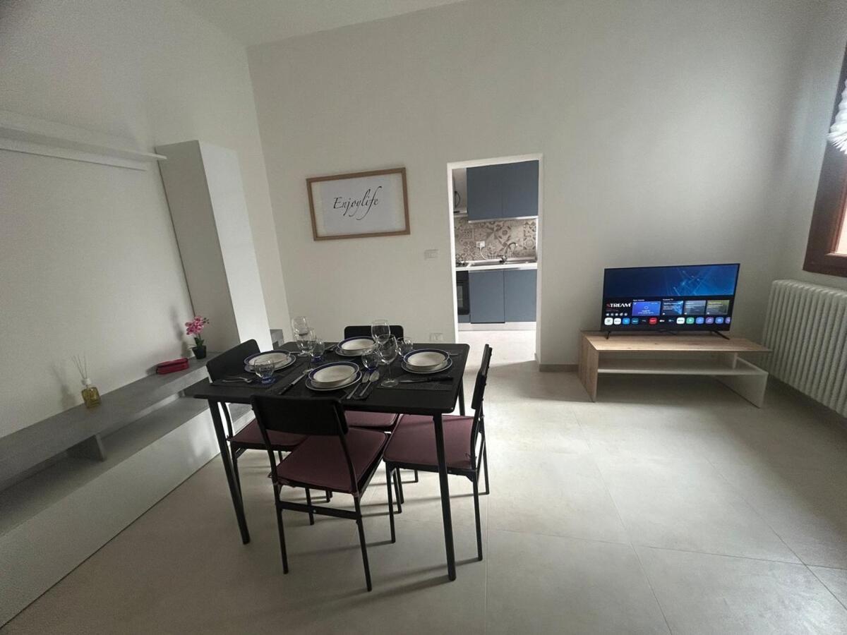 Carradori 2 Apartment-Historic Center-Autodromo Imola Bagian luar foto